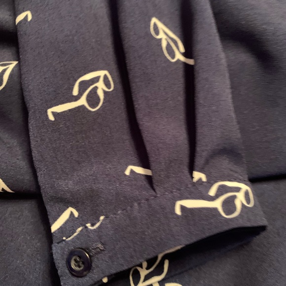Nife XS women’s polyester blouse. Cute necktie and glasses design - Picture 2 of 4
